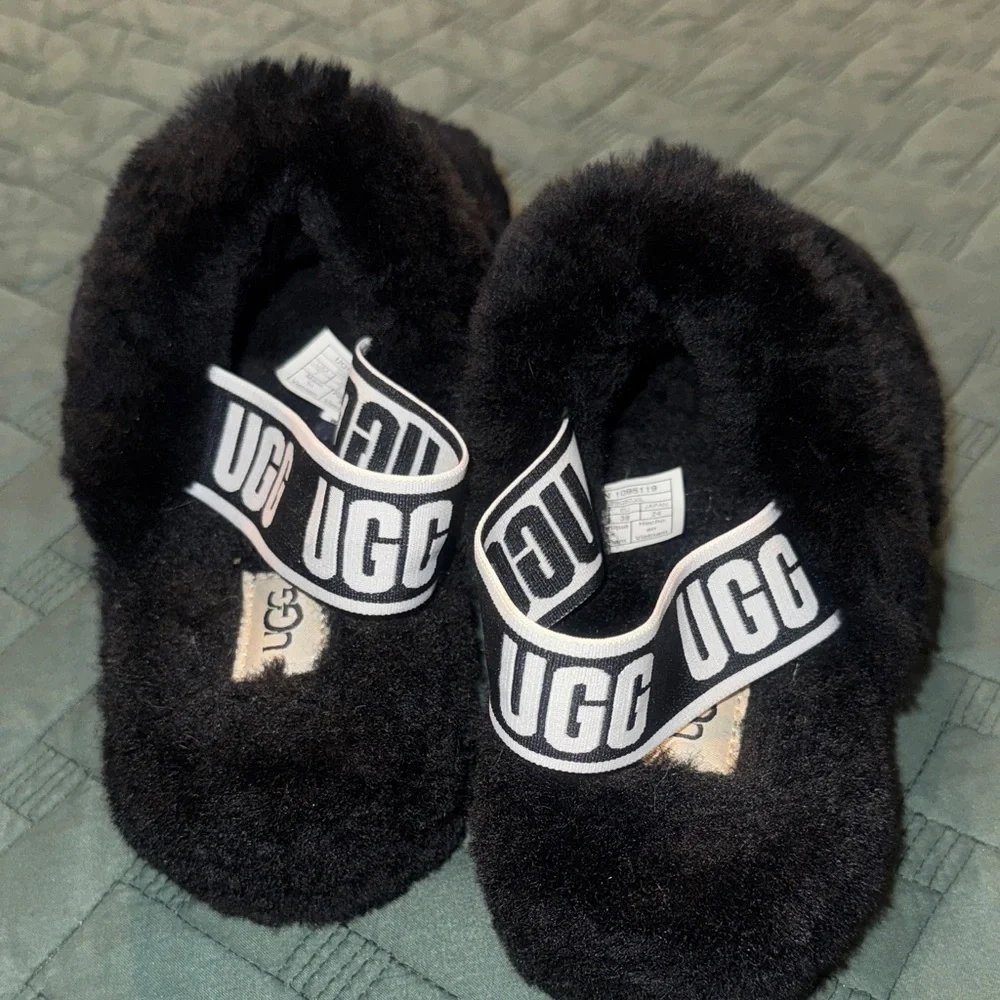 UGG Fluff Yeah Slide - Picture 2 of 3